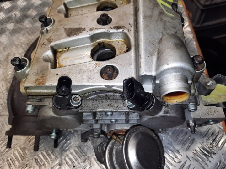 фото №14, Audi a8 d3 03r a6 c5 3.0 v6 головка двигуна 06c103373e asn