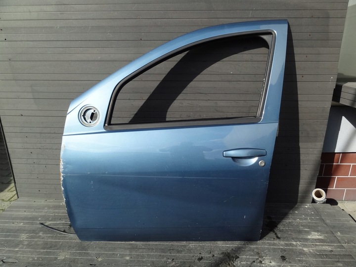 фото №1, Dacia duster 2011 дверь передние левая комплектные оригинал