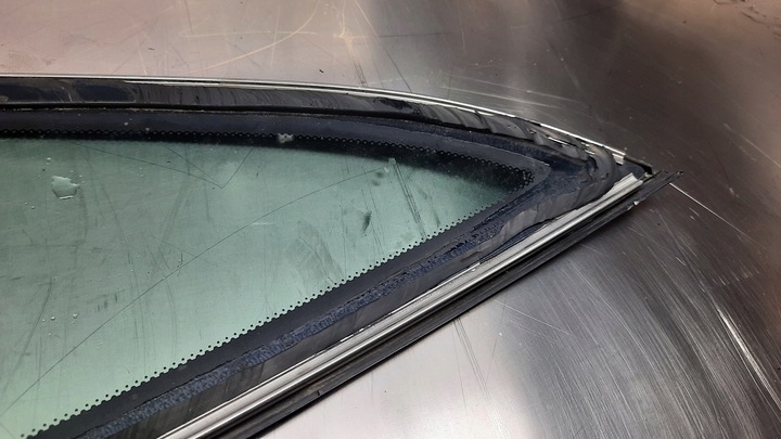 фото №7, Скло кузовна ліва audi 80 93r sedan