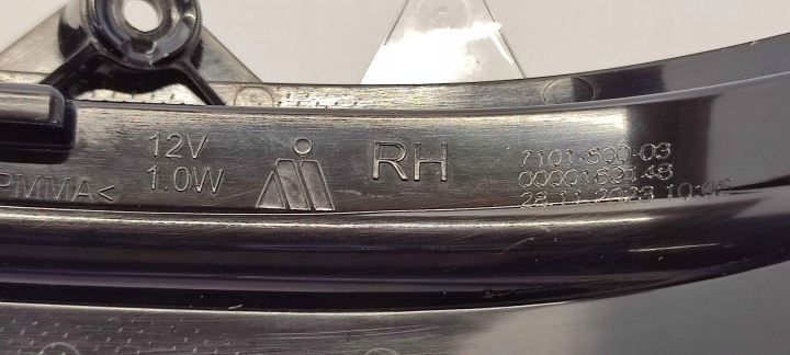 фото №5, Suzuki s-cross sx-4 поворотник зеркала правого 36410-61m0