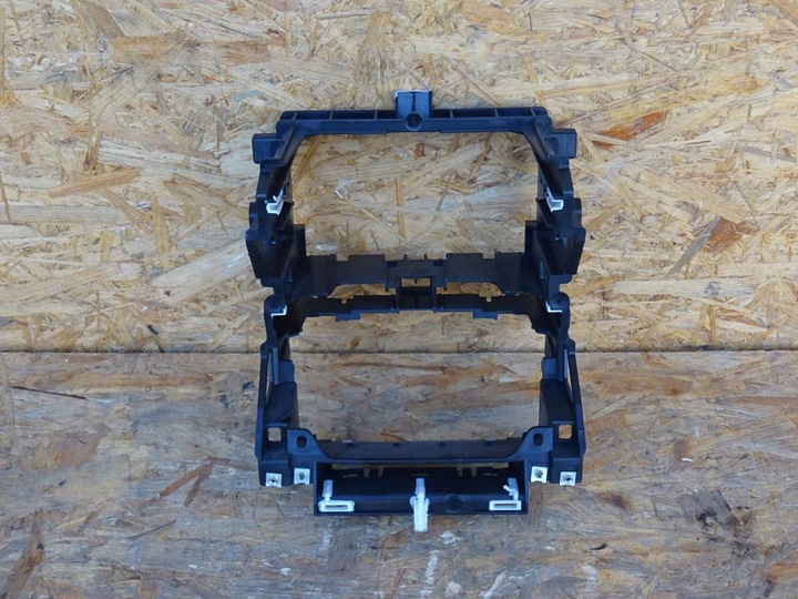 фото №7, Audi a3 8p 03-12 рамка корзина радио навигации 2 din 2din 8p0858005d