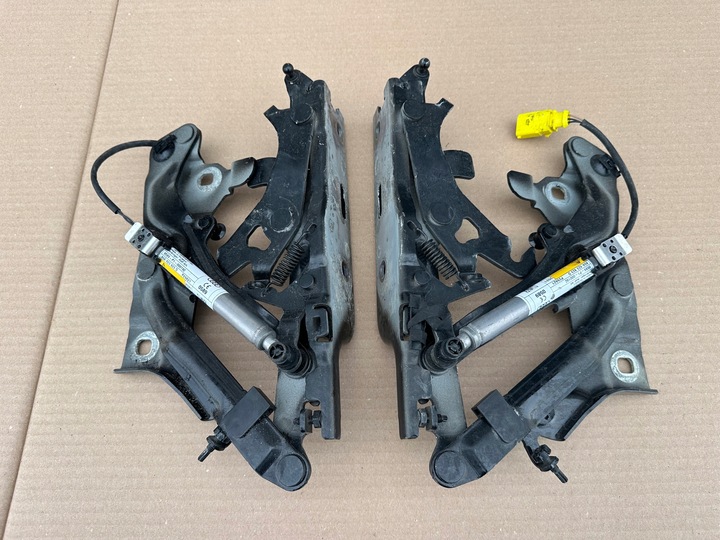 фото №1, Audi q5 80a петлі капота правий лівий патрони 80a823301d 80a823302d