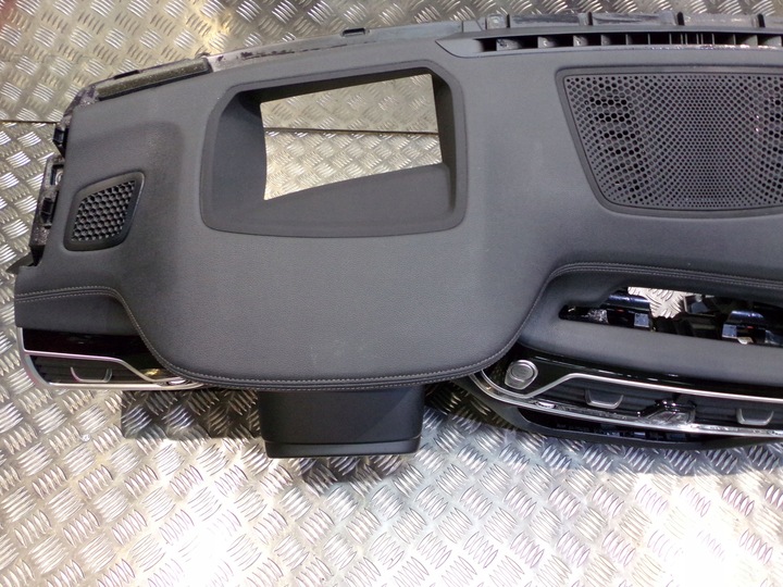 фото №10, Bmw 7 g11 g12 рестайлінг панель роздавальна консоль шкіра