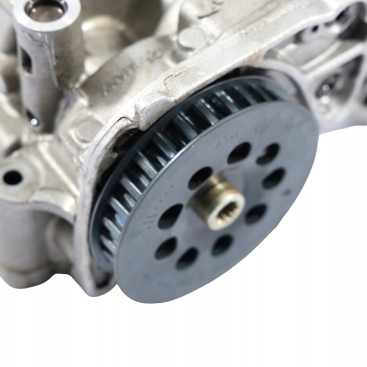 фото №12, Audi a5 8t 2.0 tdi csub дизель насос масла 04l145208j