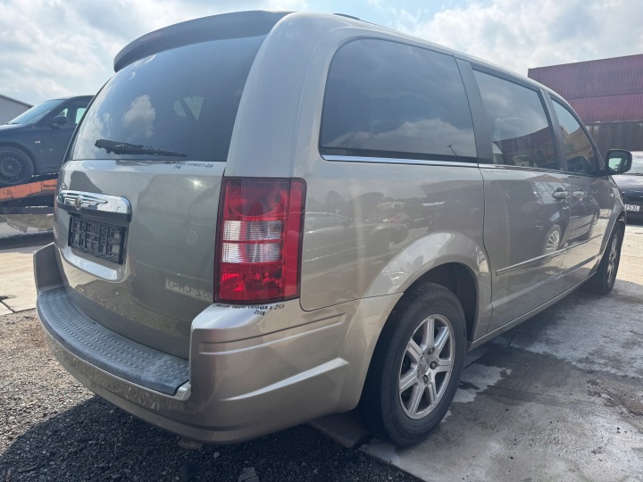 фото №15, Chrysler grand voyager v задний бампер