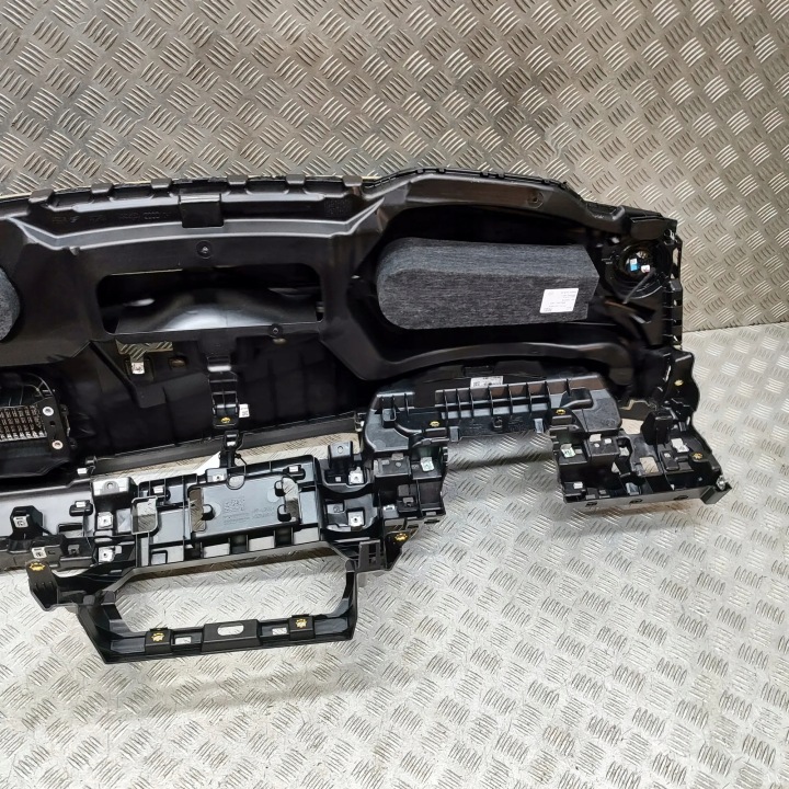 фото №6, Торпедо роздавальна, капот audi q8 4mn 4m8857001h 31779527 3.0l 210kw 2024