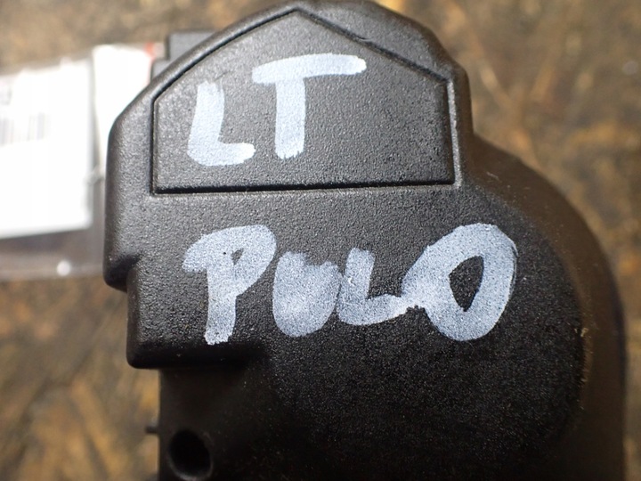 фото №7, Pas безпеки лівий зад vw polo iv 1,4 16v b 2008 lc9z 6q0857805a 7695