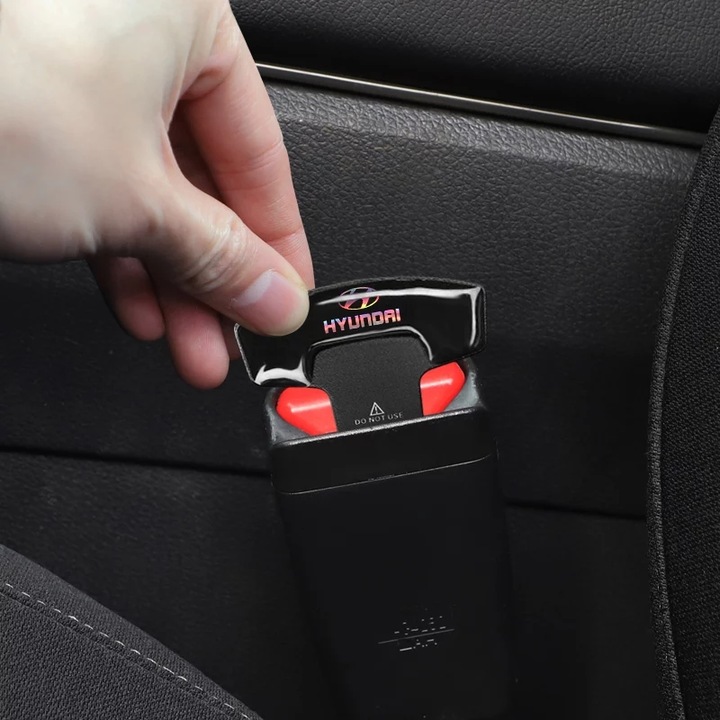 фото №9, Mazda штекер вимикач заглушка ременів тюнінг зумер