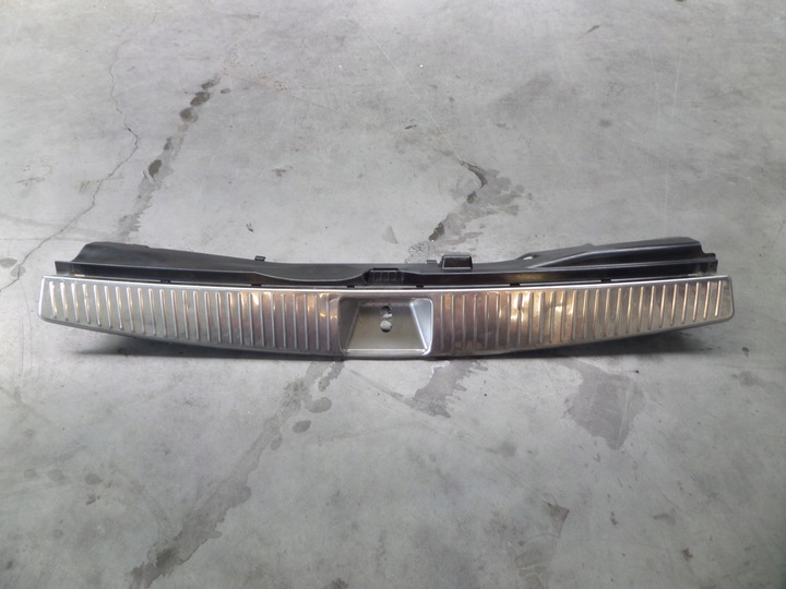 фото №1, Защита порога ремня багажника mercedes c kalsa w204 a2046906541