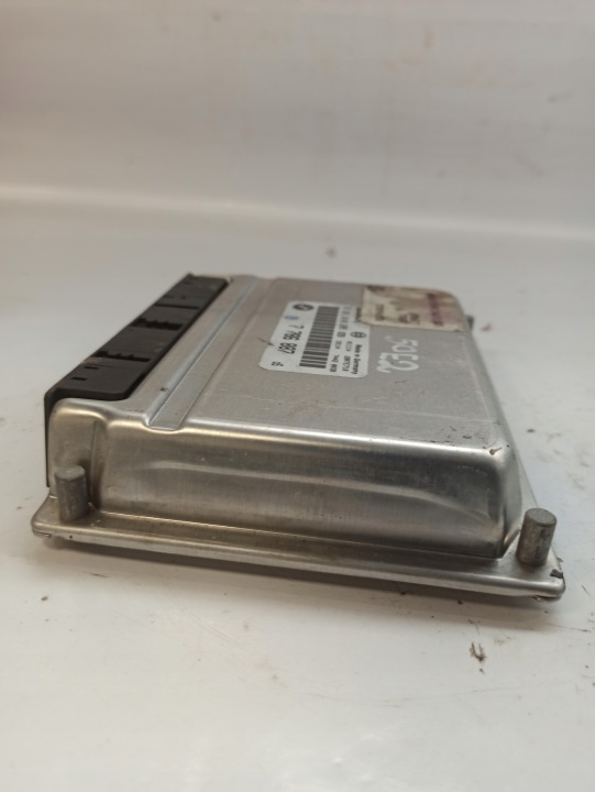 фото №5, Bmw e46 2.0 d блок керування двигуном (ecu) 7786887 0281010205