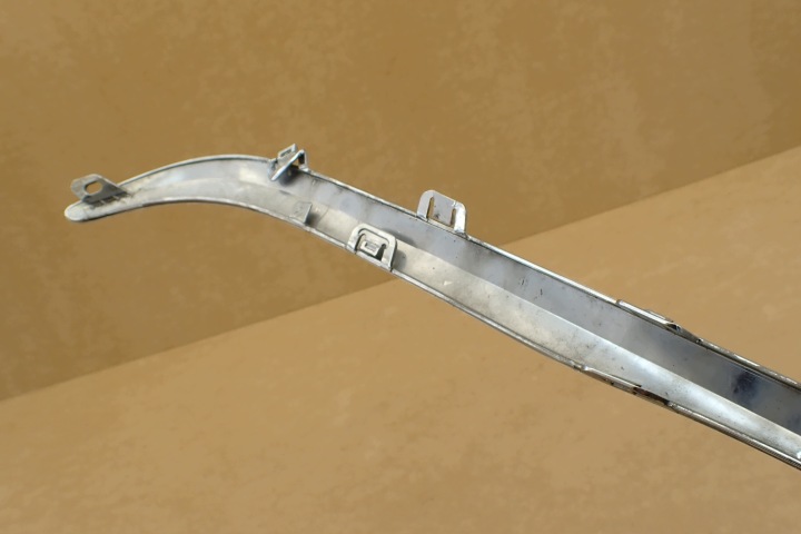 фото №14, Mercedes 253 glc 15- молдинг хром бампера зад задняя a2538855700 oem номер