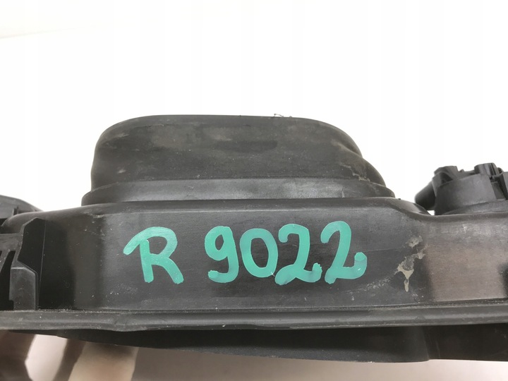 фото №13, Polestar 2 кришка заливання пального кришка розетка заряджання 31663686