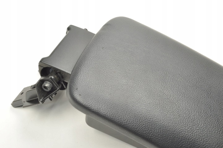 фото №7, Volvo c30 i s40 ii v50 i подлокотник кожаный 39867432