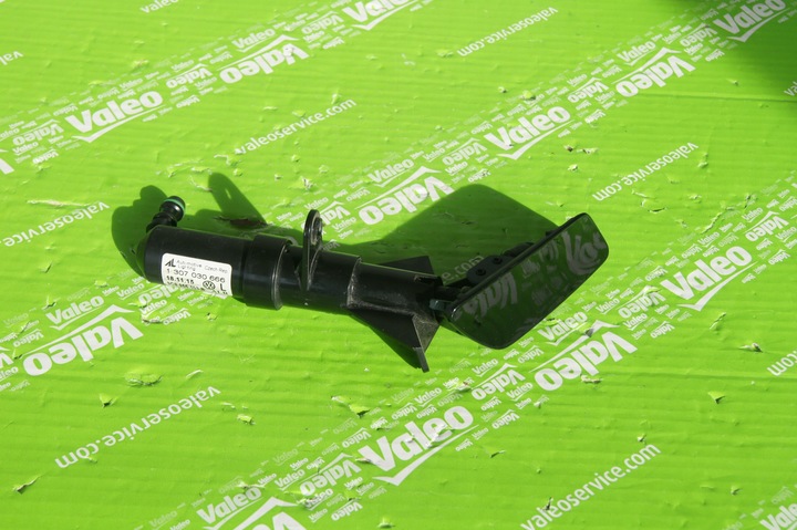 фото №1, Распылитель фара passat cc r-line левый