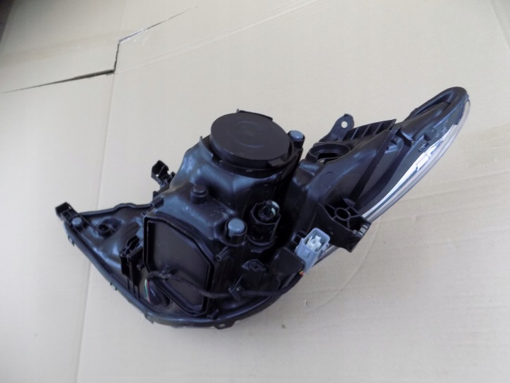 фото №10, Toyota auris ii 2 фара права передня праве перед 81110-02e20 оригінал eu