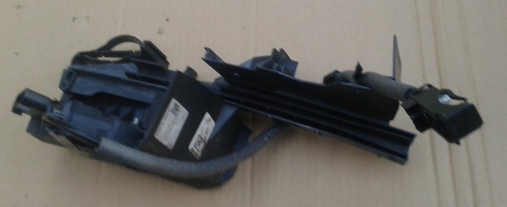 фото №7, Замок дверь правый перед переднее ford focus iii mk3 bm5a-a21812-bf 4 pin