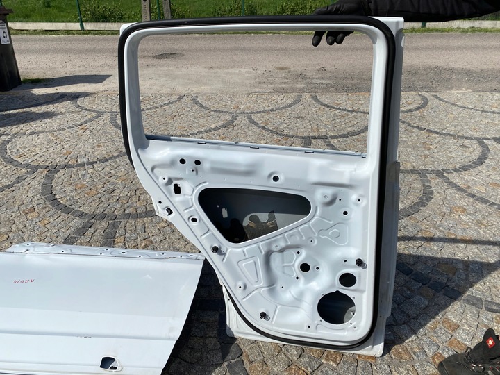 фото №10, Vw tiguan 5na двері ліві зад 5na833603c оригінал