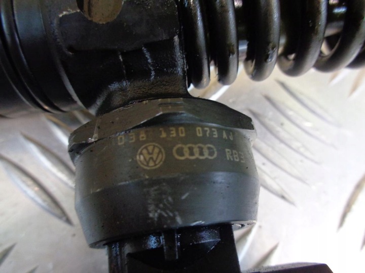 фото №7, Насос-форсунка инжектор vw polo 9n skoda 1.9 tdi