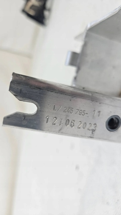 фото №6, Крепление кронштейн радиатор bmw f30 f31 l72457975-11