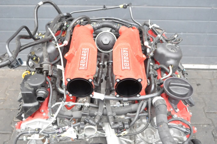 фото №13, Ferrari portofino f164 3.9 v8 456kw 620km двигун f154bh 9,6 tys km!!!