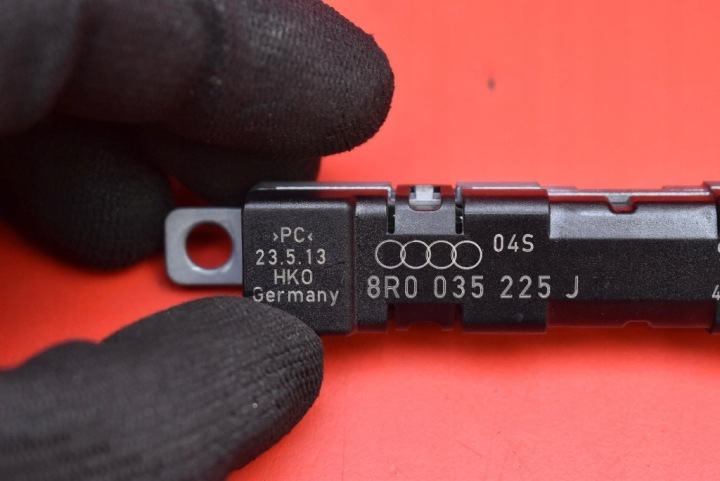 фото №7, Усилитель антенны 8r0035225j audi q5 8r рестайлинг 12-17