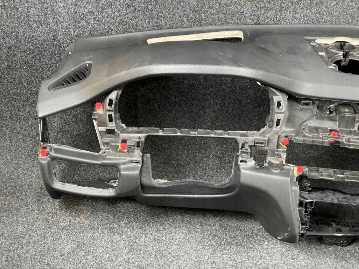 фото №6, Торпедо роздавальна консоль bmw f15 x5 f16 head-up