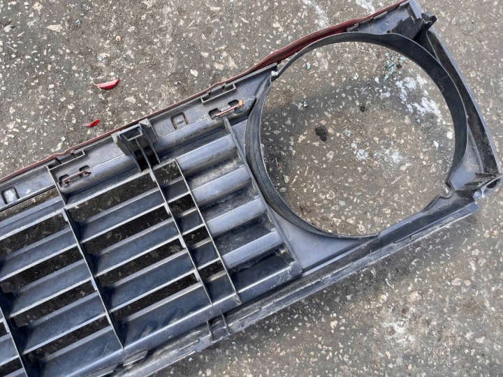 фото №7, Vw golf ii jetta mk2 решітка решітка червоний стрічка gti oem номер 191853653