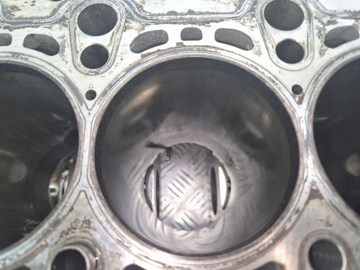 фото №8, Блок  двигуна bmw x5 e70 xdrive 30d 7792821 m57d30 306d3