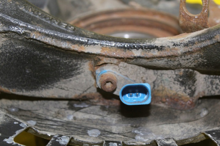 фото №10, Zwrotnnica ступиця праві зад porsche cayenne i q7 4l 7l0505736b 7l0501655