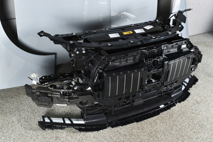 фото №10, Bmw i7 7 g70 бампер капот крило pas радіатор лампи led м-пакет c4p