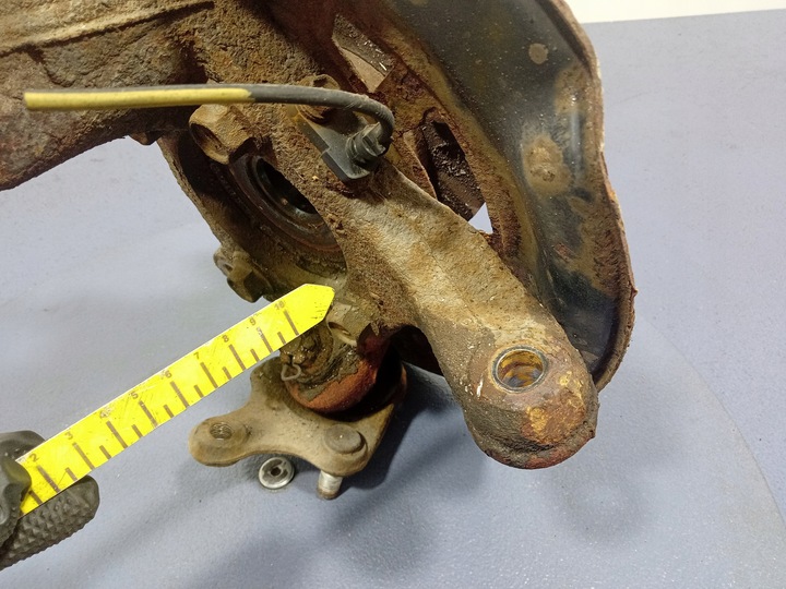 фото №5, Toyota rav4 iii xa30 поворотный кулак перед правая ступица