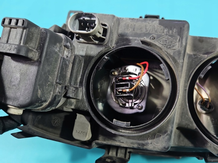 фото №9, Фара правое фара передняя renault megane i европа 7700427870g