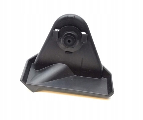 фото №1, Защита треугольник подкапотное пространство vw passat b6 3c1823755c оригинал