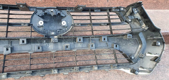 фото №16, Toyota hilux viii рестайлінг 2022- решітка решітка радіатора хром