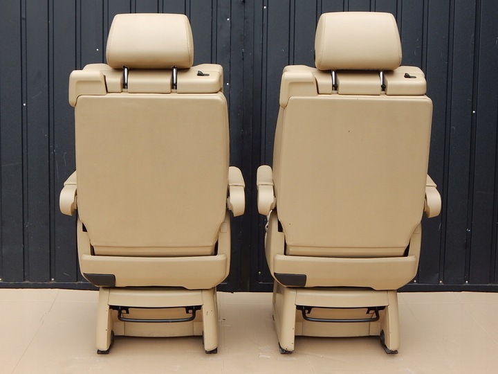 фото №8, Vw t5 multivan california сидіння поворотний зад для  дитини шкіра бежевий