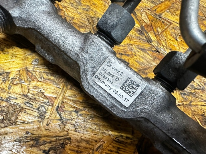 фото №9, Комплект насос топливная рейка инжектор молдинг vw 2.0 tdi 04l130277ac 04l130755e