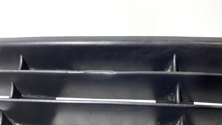 фото №13, Решётка бампера audi a4 b5 рестайлинг 8d0807683