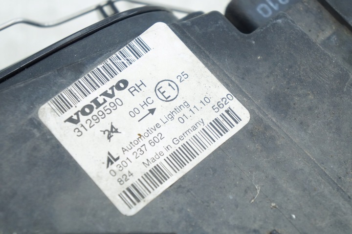 фото №7, Volvo s40 ii v50 рестайлинг лампа правые перед передняя 31299590 uk фара