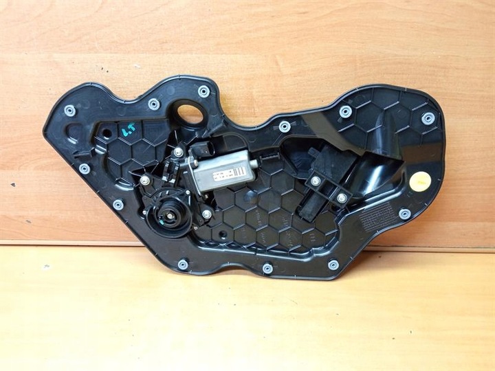 фото №1, Доводчик двері лівий зад audi a8 s8 d4 4f0837059