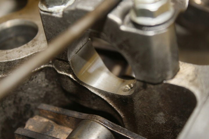 фото №8, Головка avensis t25 2.2 d4d 2ad