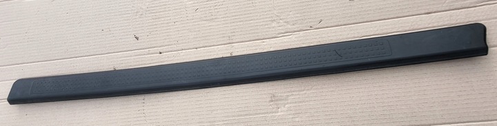 фото №1, Планка пороговая накладка порога правая wewnęt. audi a3 8p 3d оригинальный номер eu 8p3853492a