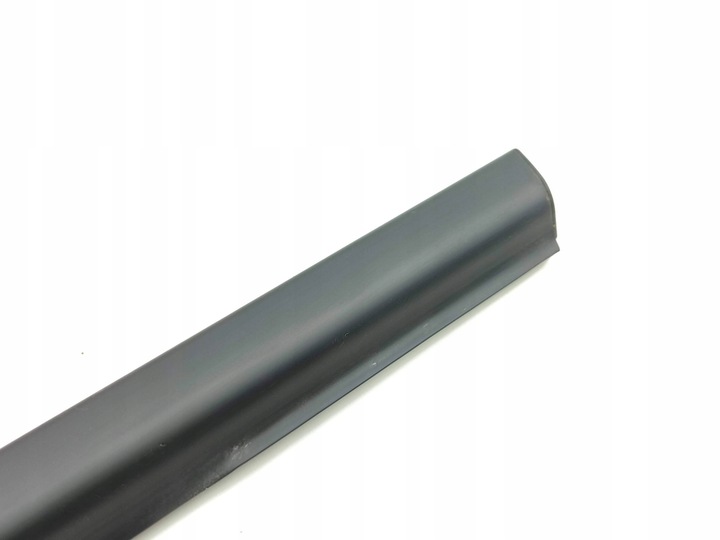 фото №9, Hyundai i30 2023 планка скла задньої