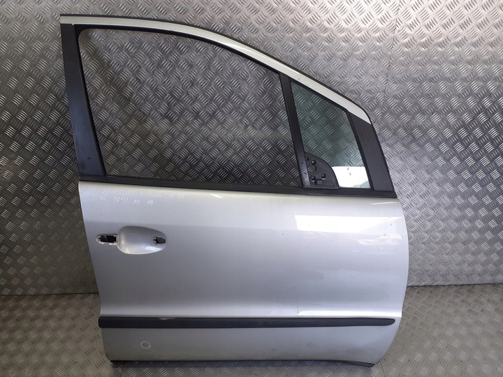 фото №1, Двері праві перед mercedes w168 761u