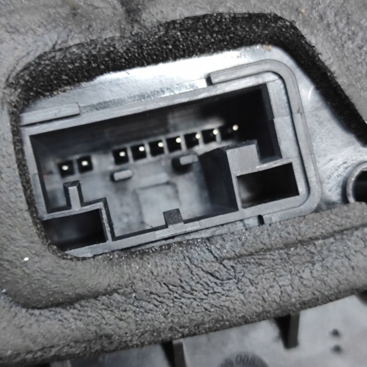 фото №7, Audi q8 2023 левая сторона замок дверь задних