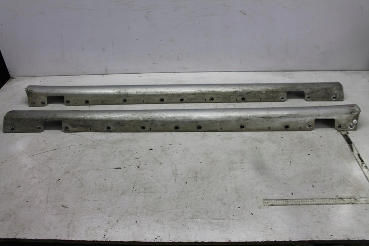 фото №1, Планка пороговая левая mercedes w211 744 02-09