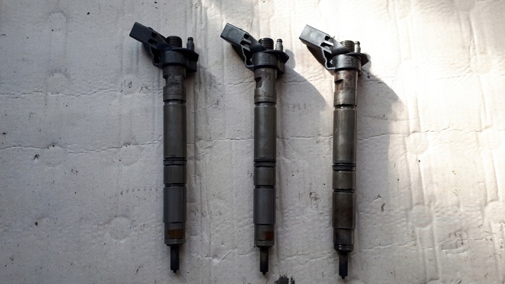 фото №1, A7 4g инжектор топлива 3.0 tdi a6 c7 4g a4 b8 q5