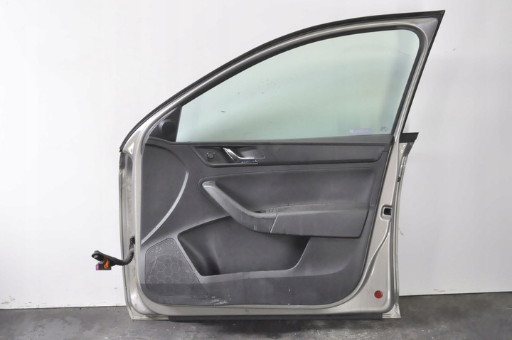 фото №7, Skoda rapid двері праві перед передні універсал комплектні