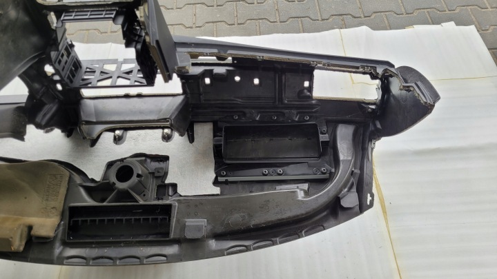 фото №8, Консоль капот торпедо bmw e60 e61 lci рестайлинг na start-stop na кружки оригинал