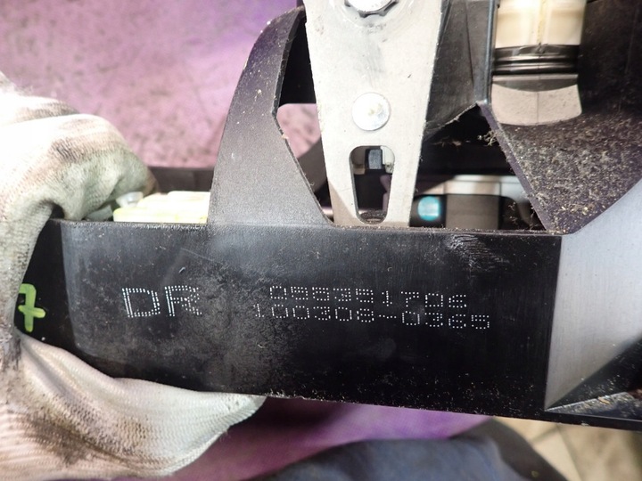 фото №7, Opel astra h iii 04-07 1.9 домкрат изменения коробки передач выборщик 055351706