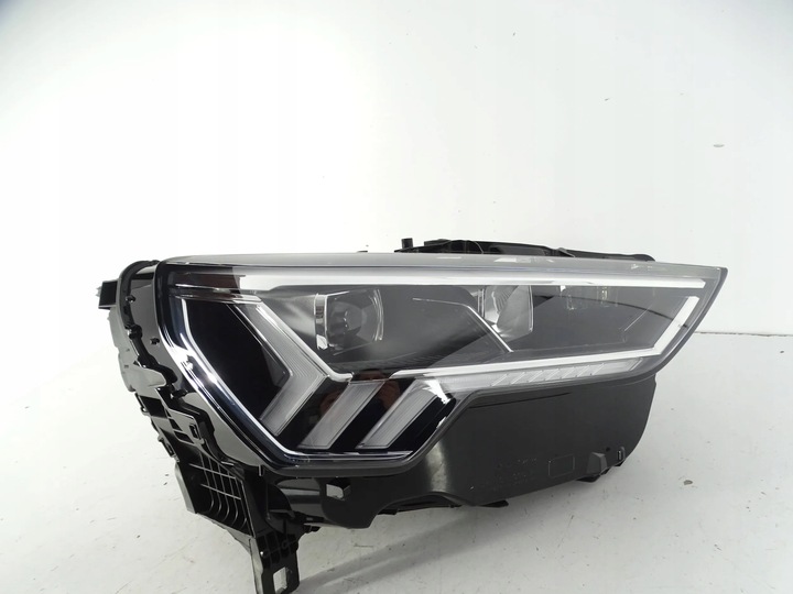 фото №1, Лампа перед передняя правая audi q3 83a полный led